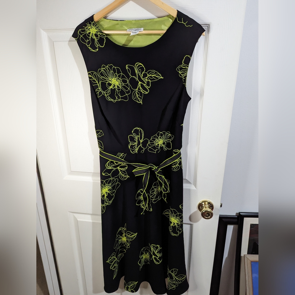 Miss Dorby black fit & flare dress bright green floral print sleeveless Size 12